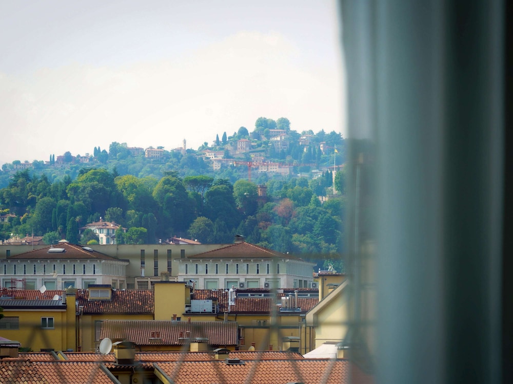Mercure Bergamo Centro Palazzo Dolci 60/63