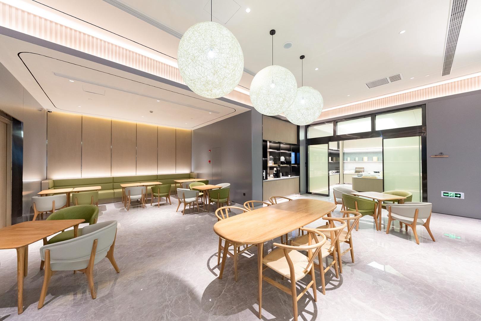 JI Hotel (Shanghai Wuning Road Subway Station) 33/40