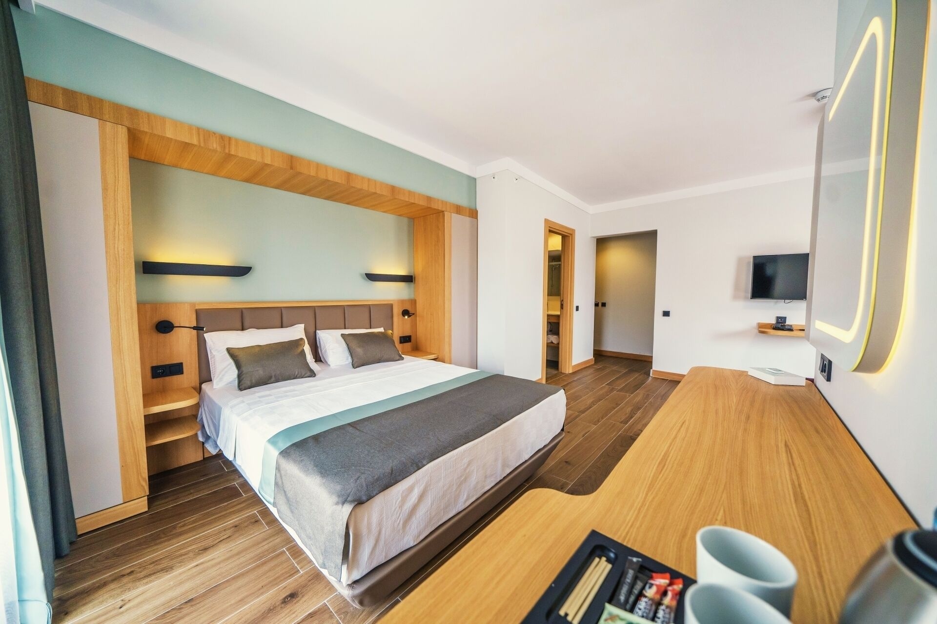Standard, Double Bed, Land View