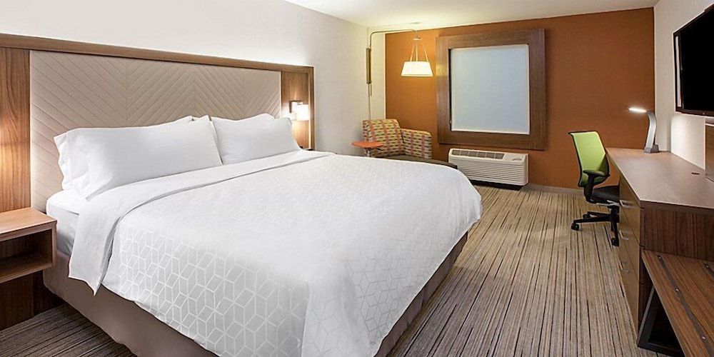 Holiday Inn Express Thomasville 16/45