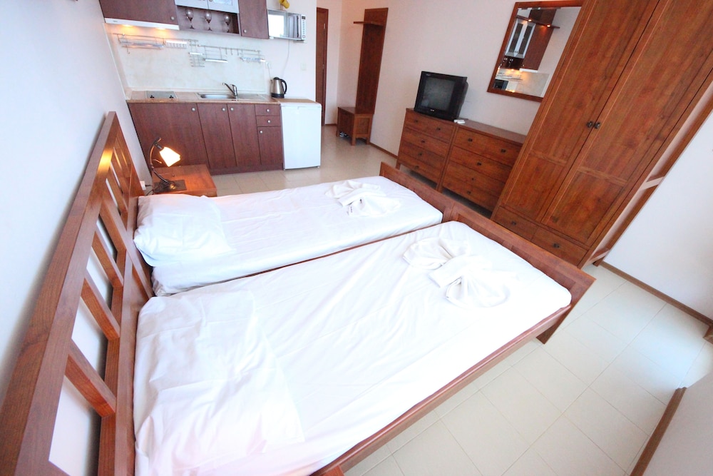 Esperanto Hotel 20/35