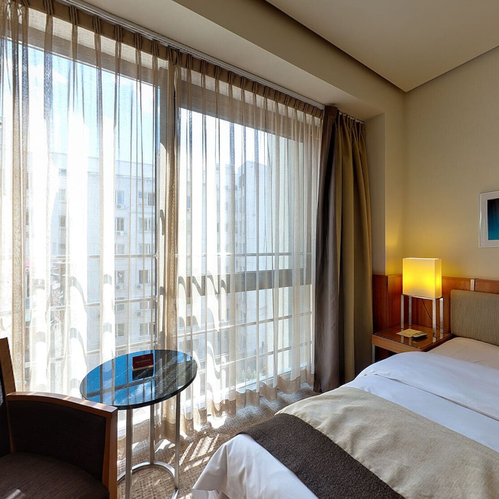 PeakTure Hotel Bucharest 32/68