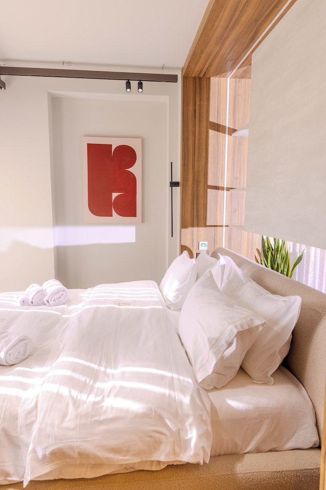 Si hotel Tirana 30/61