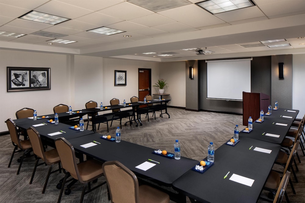 Hyatt Place Roanoke Airport/Valley View Mall 47/56