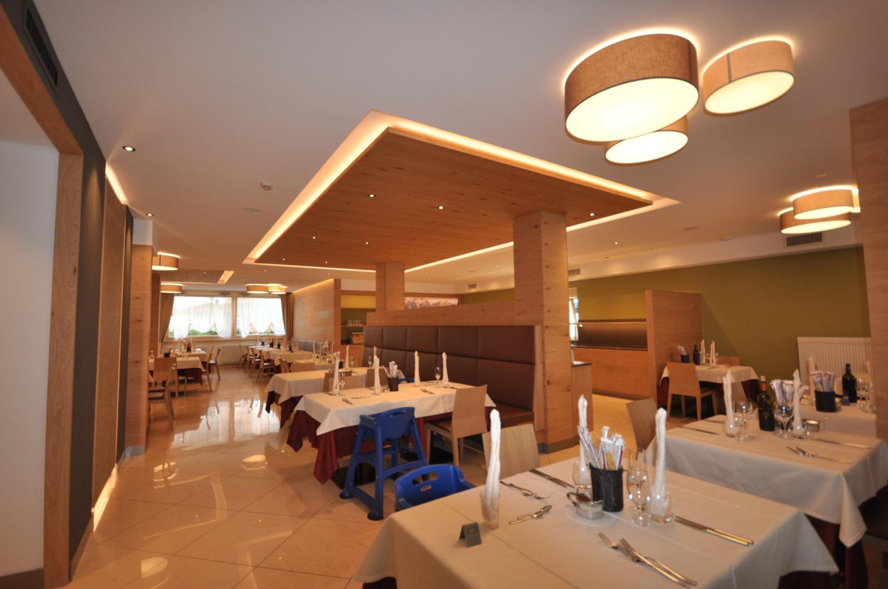 HOTEL SELECT 52/59