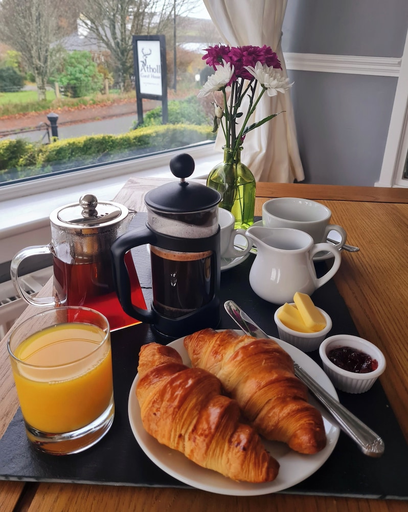 Atholl House Hotel 24/50