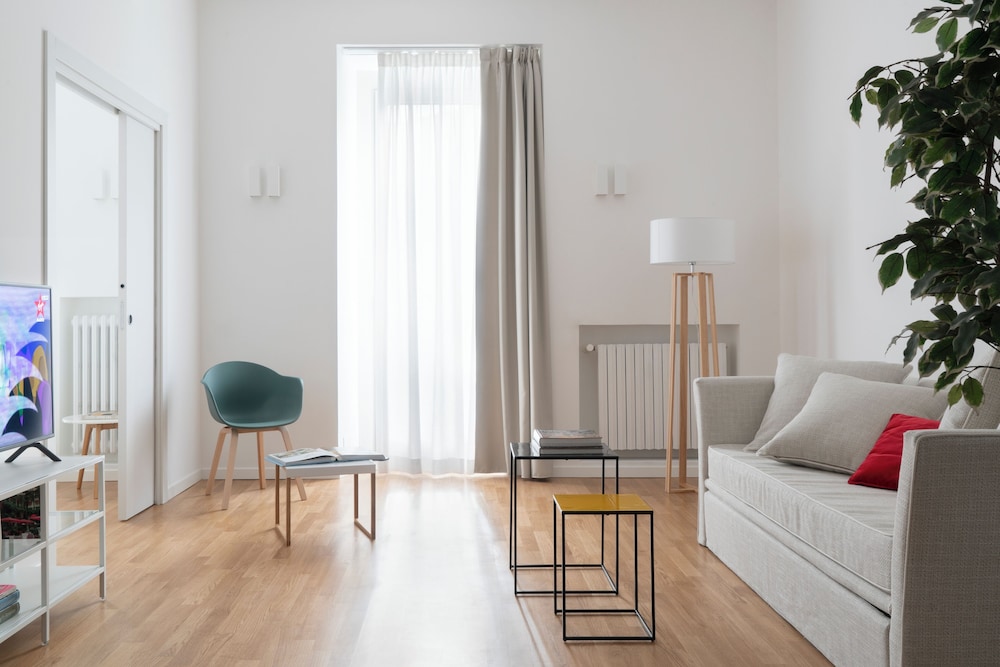 Brera Apartments In San Babila 31/50