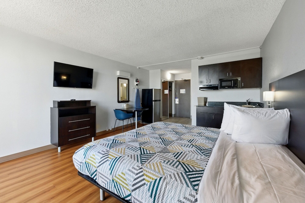 Motel6 Atlanta, GA - Atlanta Airport Virginia Ave 23/60