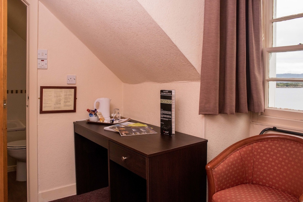 Kings Arms Hotel Skye 44/63