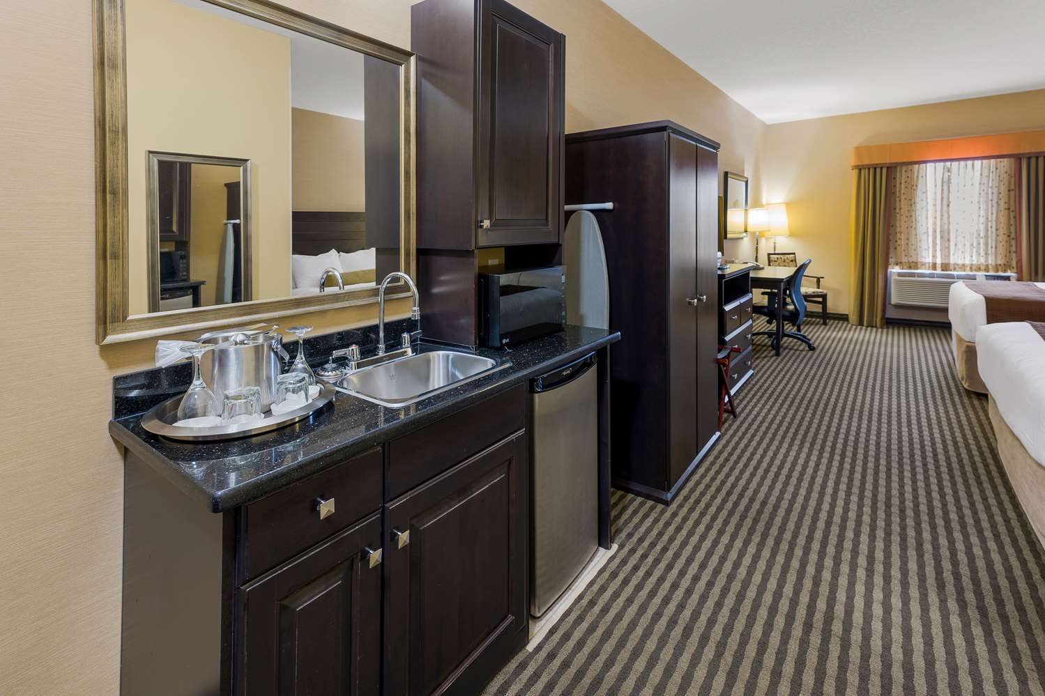 Best Western Sunrise Inn and Suites 21/21