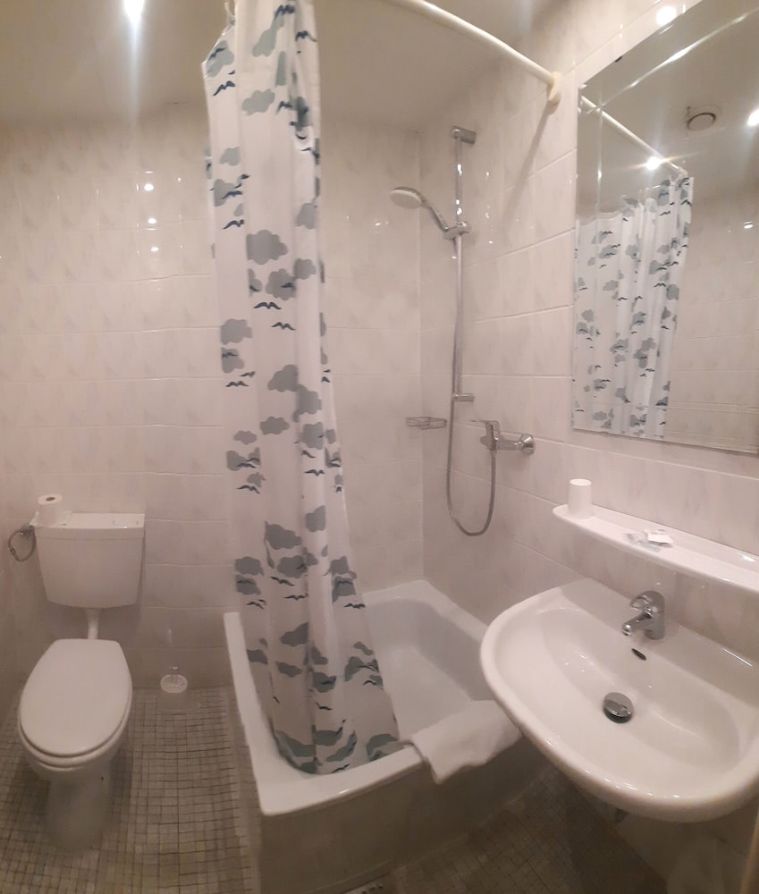 Central-Hotel Tegel 45/50