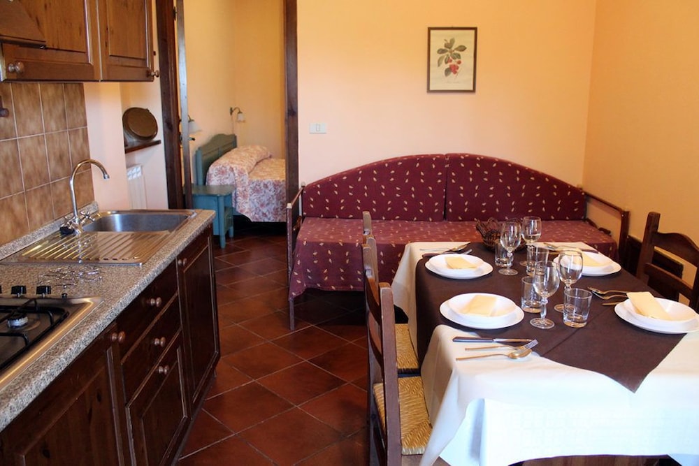 Agriturismo Fara Del Falco 36/50