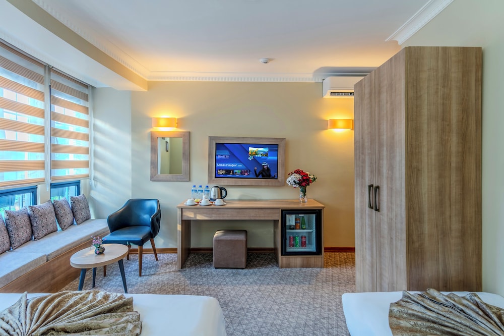 Sultan Hamit Hotel 33/57
