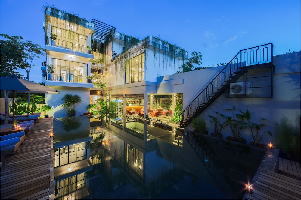 Vihara Residence 8/69