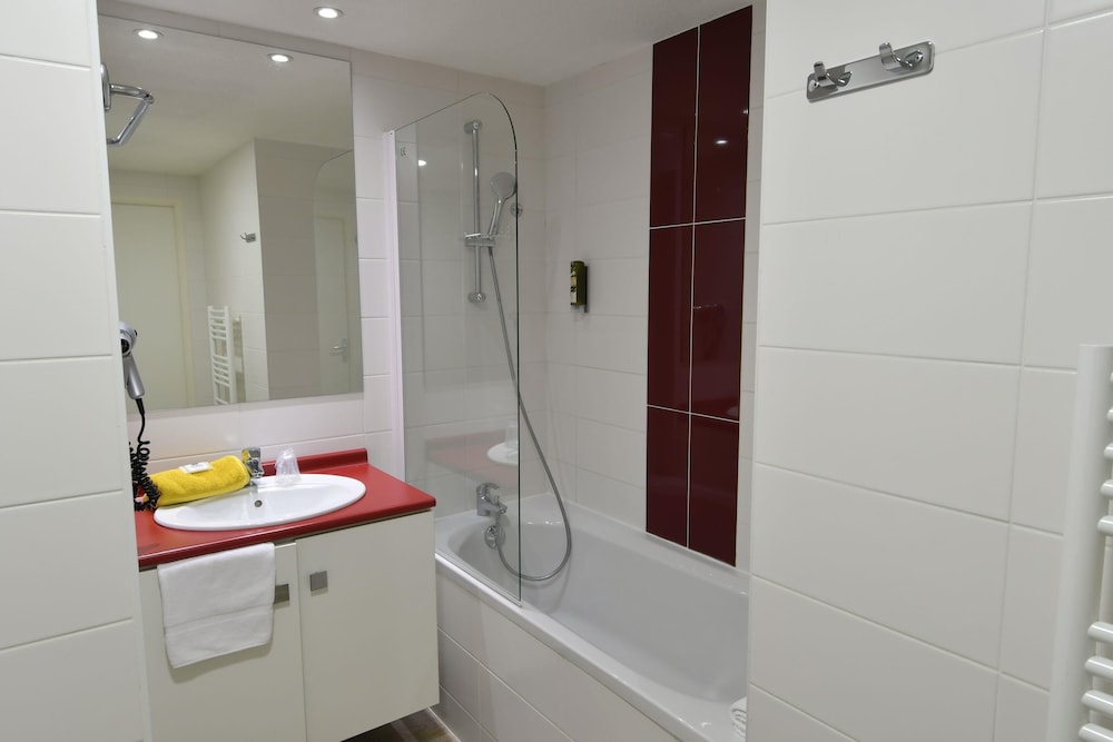 Appart-hotel Mer & Golf City Bordeaux Bassins A Flot 60/60