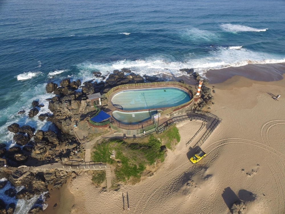 Beachfront Cabanas 23/34