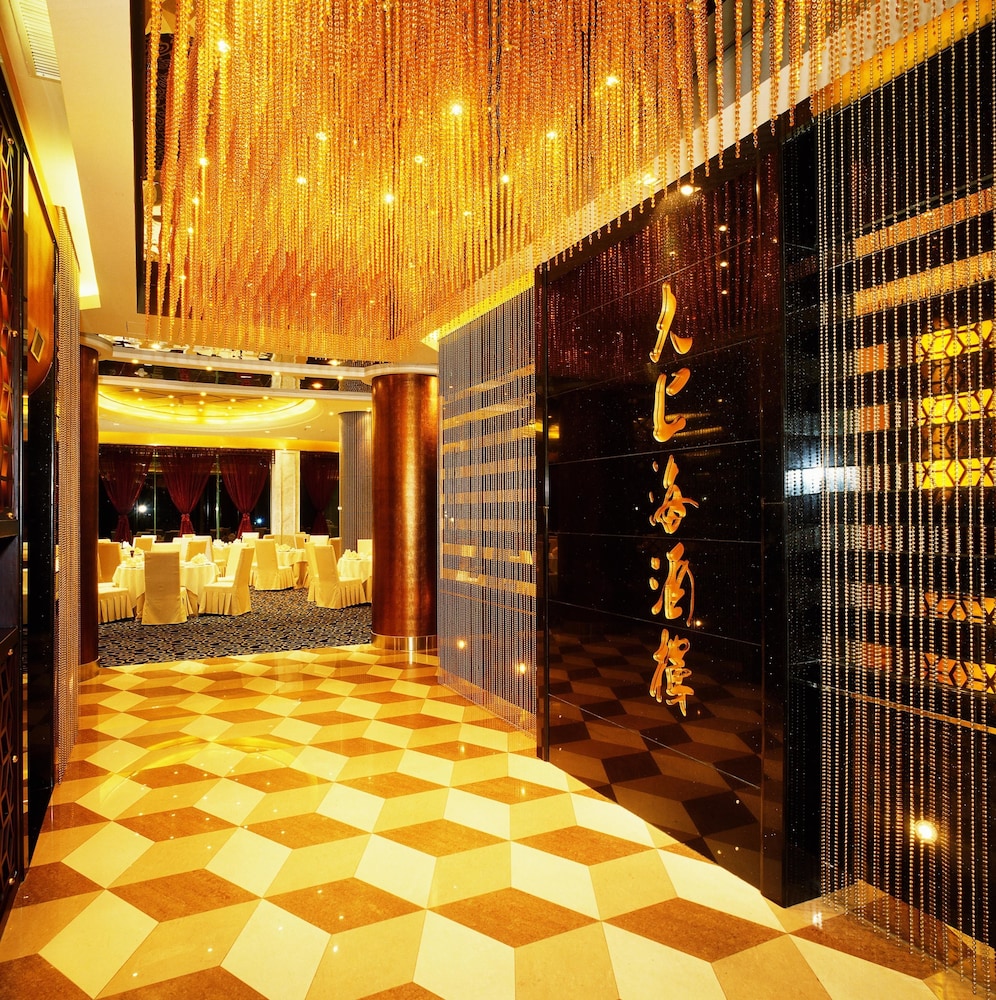 Shanghai Hotel 9/50