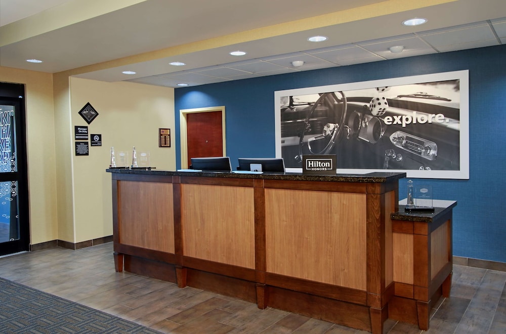 Hampton Inn Winfield 7/48
