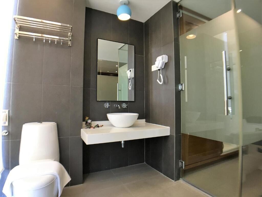 Executive, Studio, Suite, King Bed, Apple Hotel Times Square 4/6