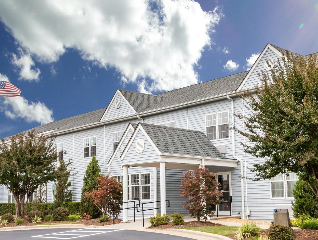 Microtel Inn by Wyndham Wilson 2/24