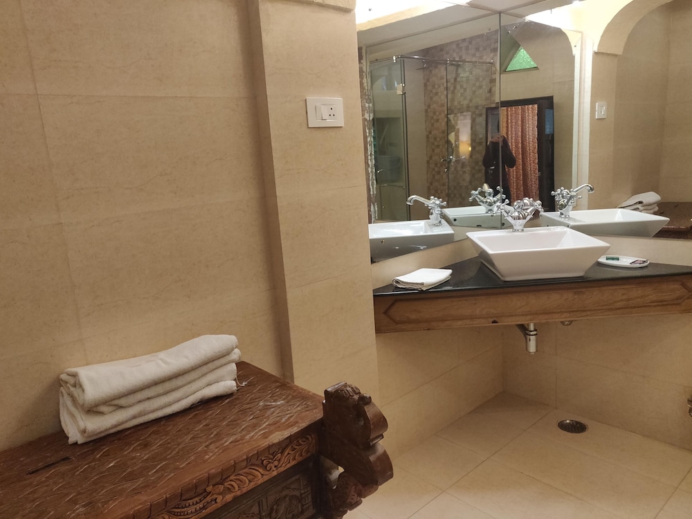 Krishna Prakash Heritage Haveli 42/42