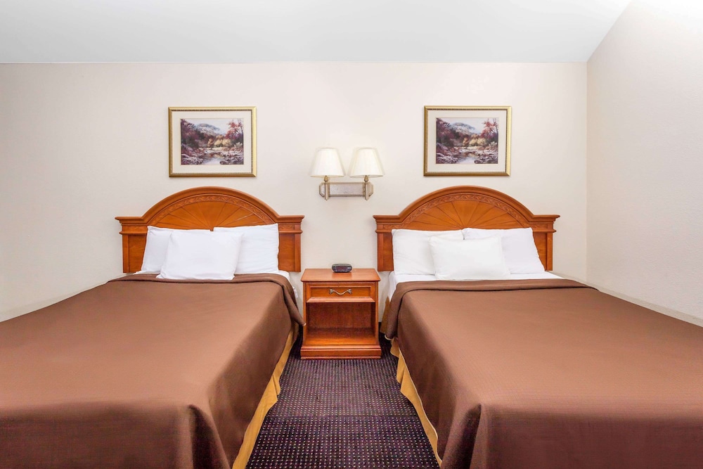 Travelodge By Wyndham Jackson 11/20