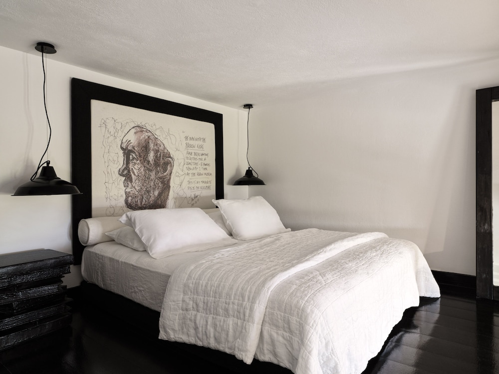 Loft, Pool Access