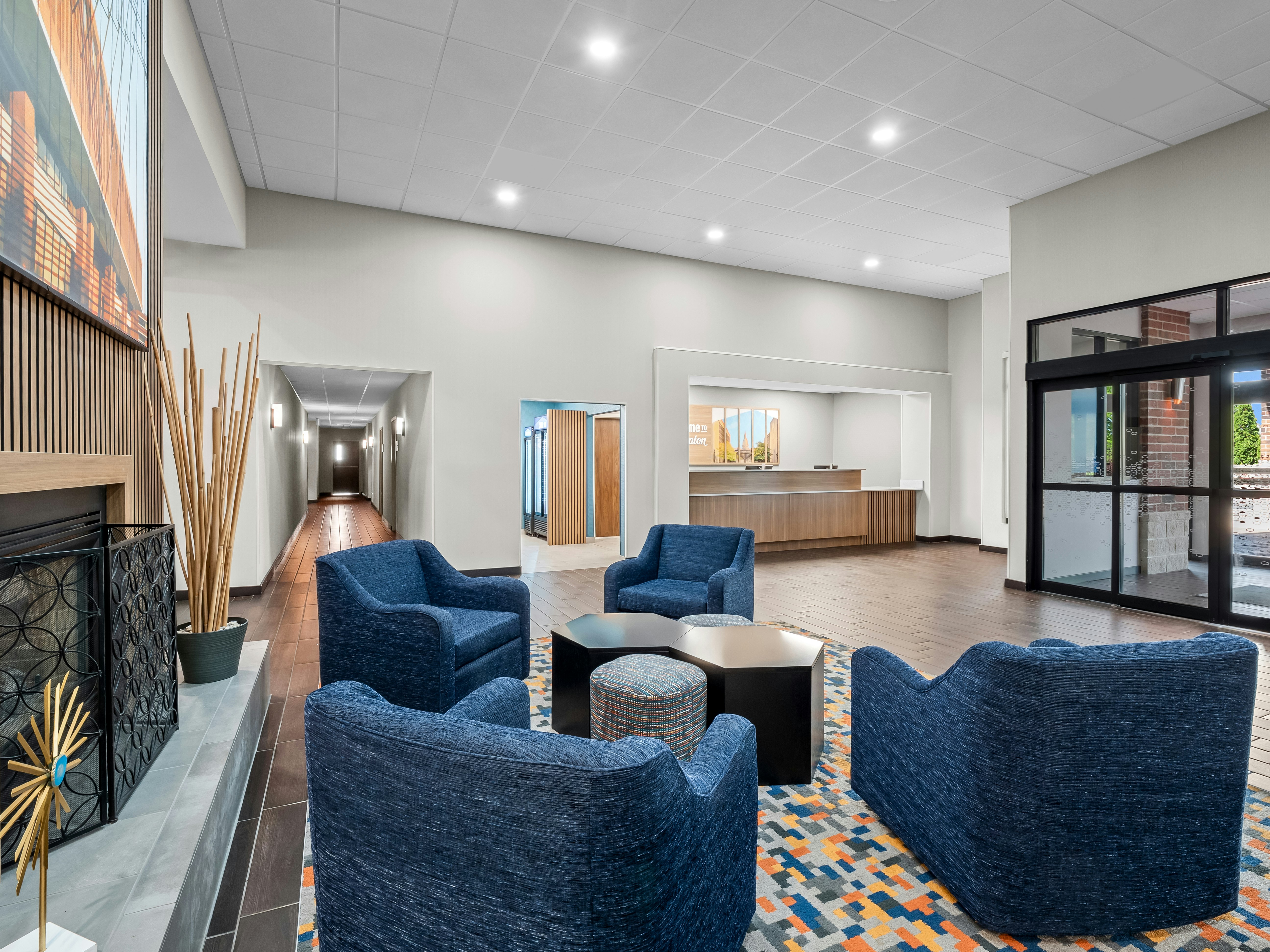 Hampton Inn & Suites East Lansing Okemos 41/80