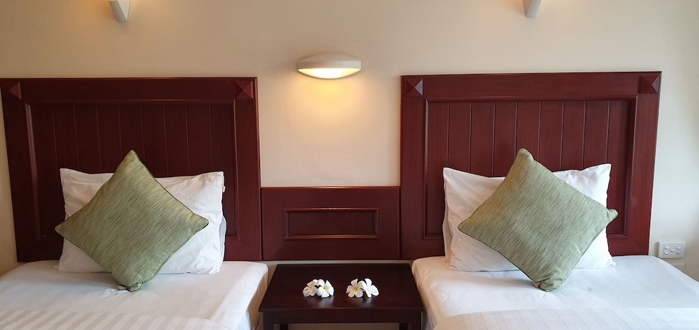 Isle Beach Resort 37/65