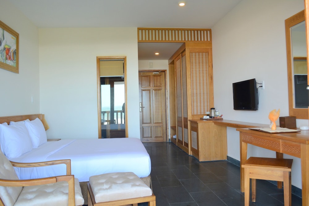 Sonata Resort & Spa 20/70
