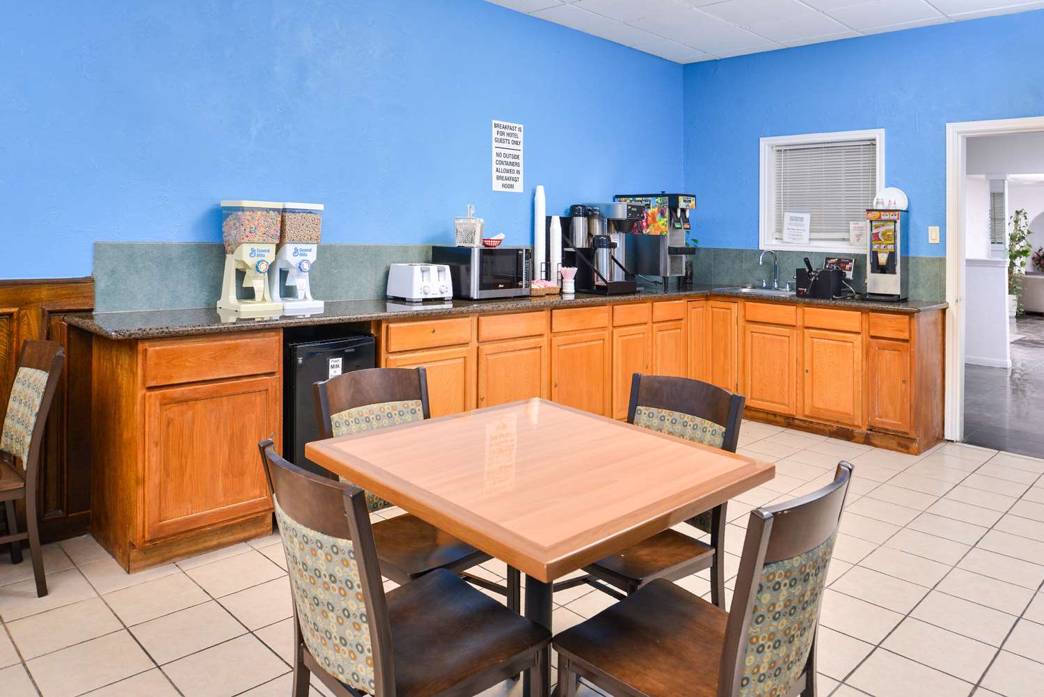 Americas Best Value Inn Clute Lake Jackson 15/24