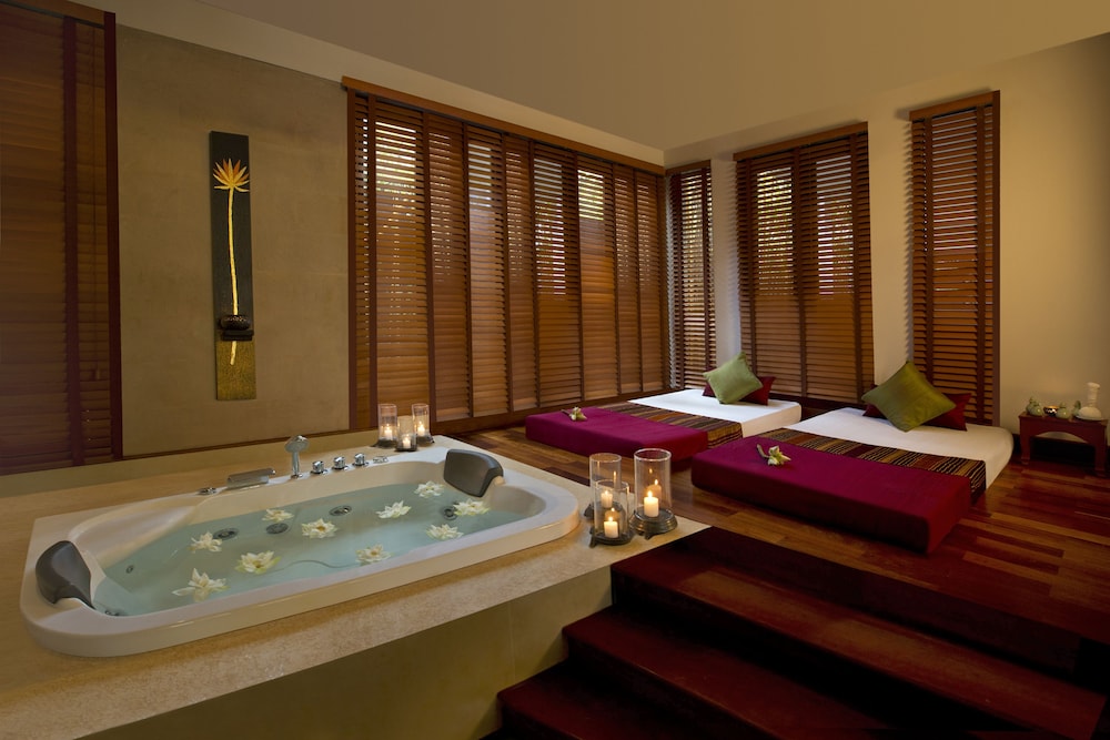 Anantara Angkor Resort 41/75