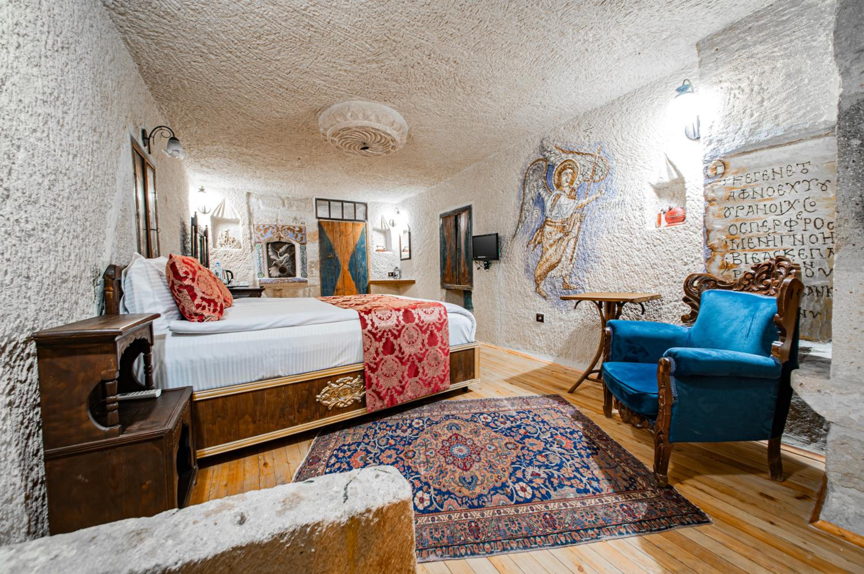 Deluxe, Queen Bed