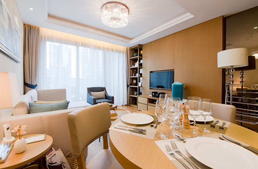 Savills Residence 32/49