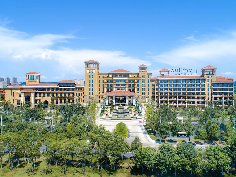 Pullman Yueyang 3/67