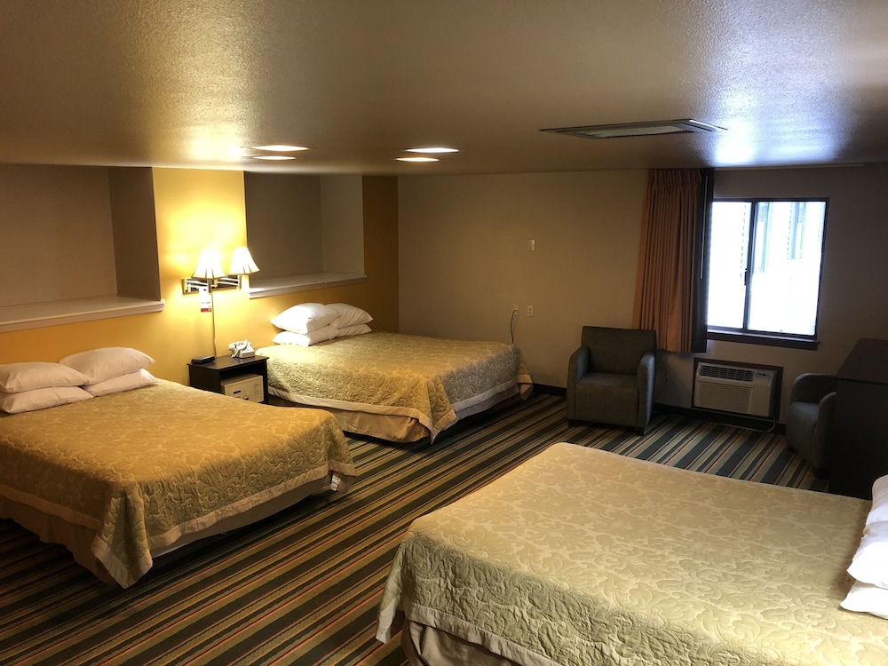 Super 8 by Wyndham Coeur d'Alene 11/32
