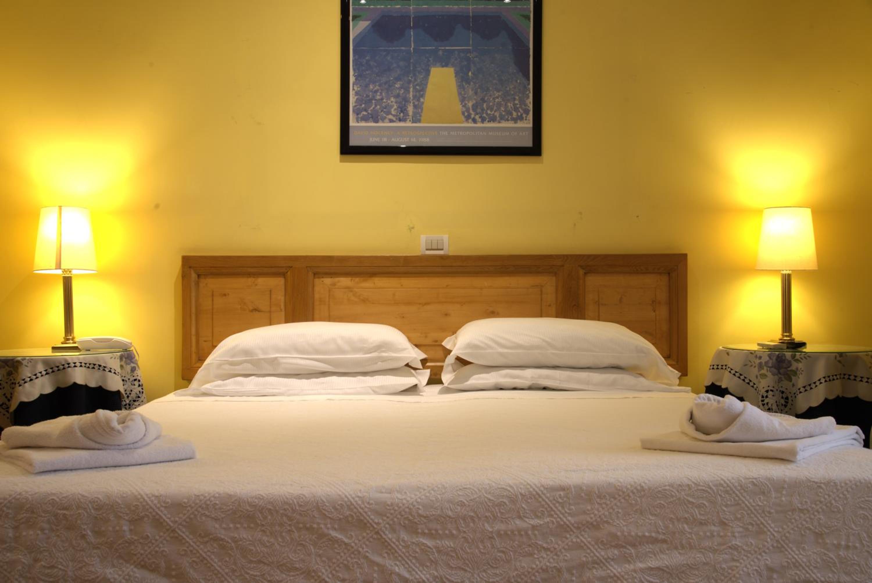 غرفة بسرير مزدوج أو سريرين منفصلين، Hotel Locanda Cairoli 8/10