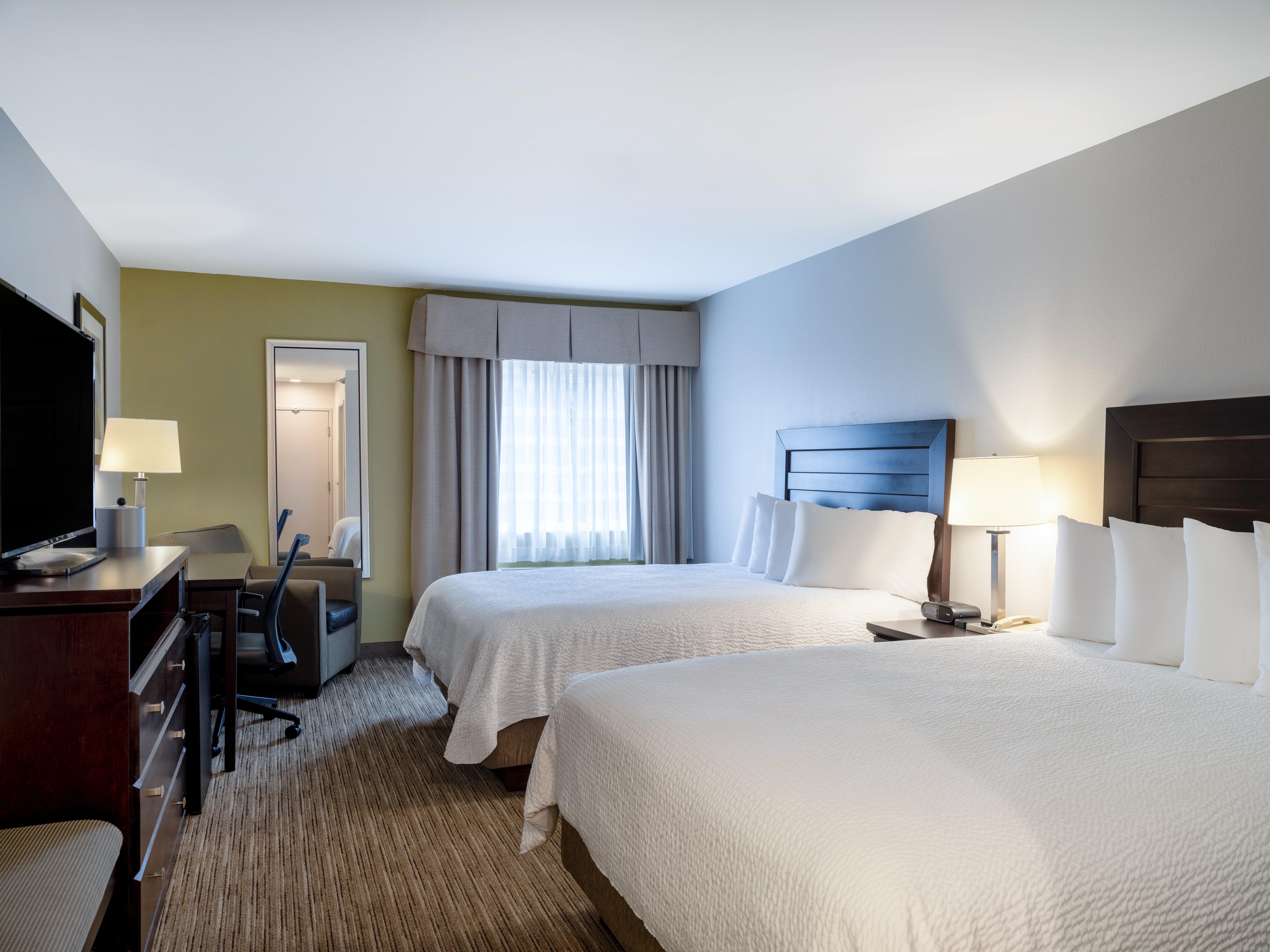 Suite, 2 Queen Beds, Accessible