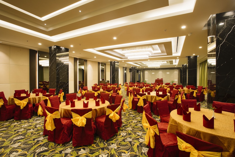 Grand TW Batam Center Hotel & Convention 60/64