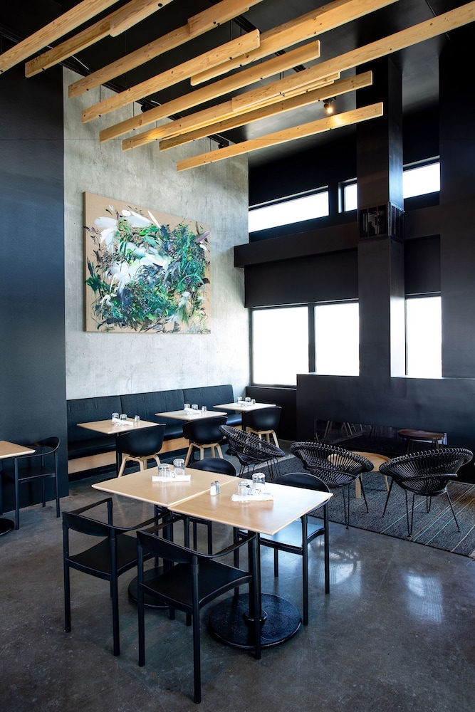 The Source Hotel 53/63