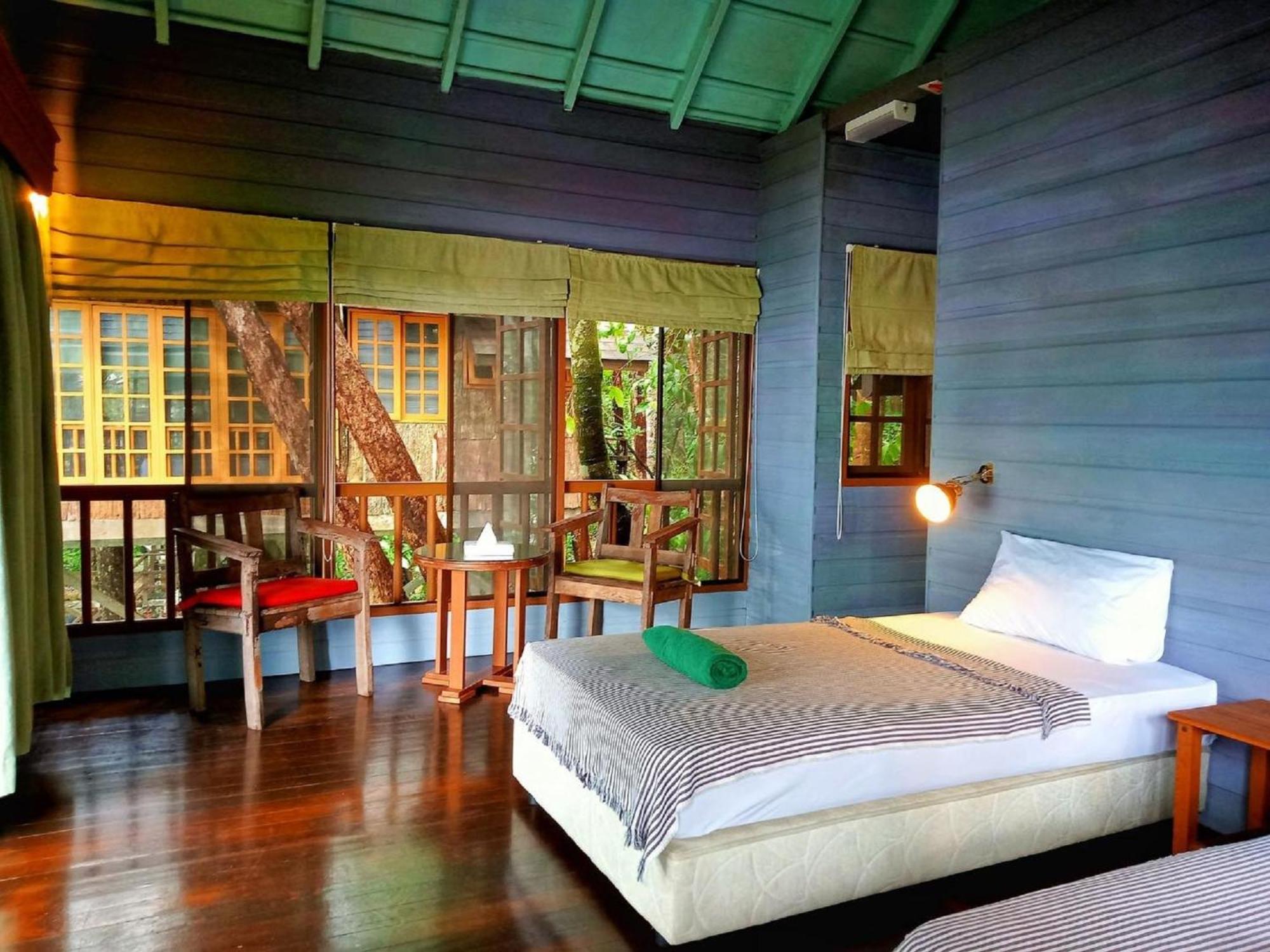 Tree House, Classic, Twin Beds