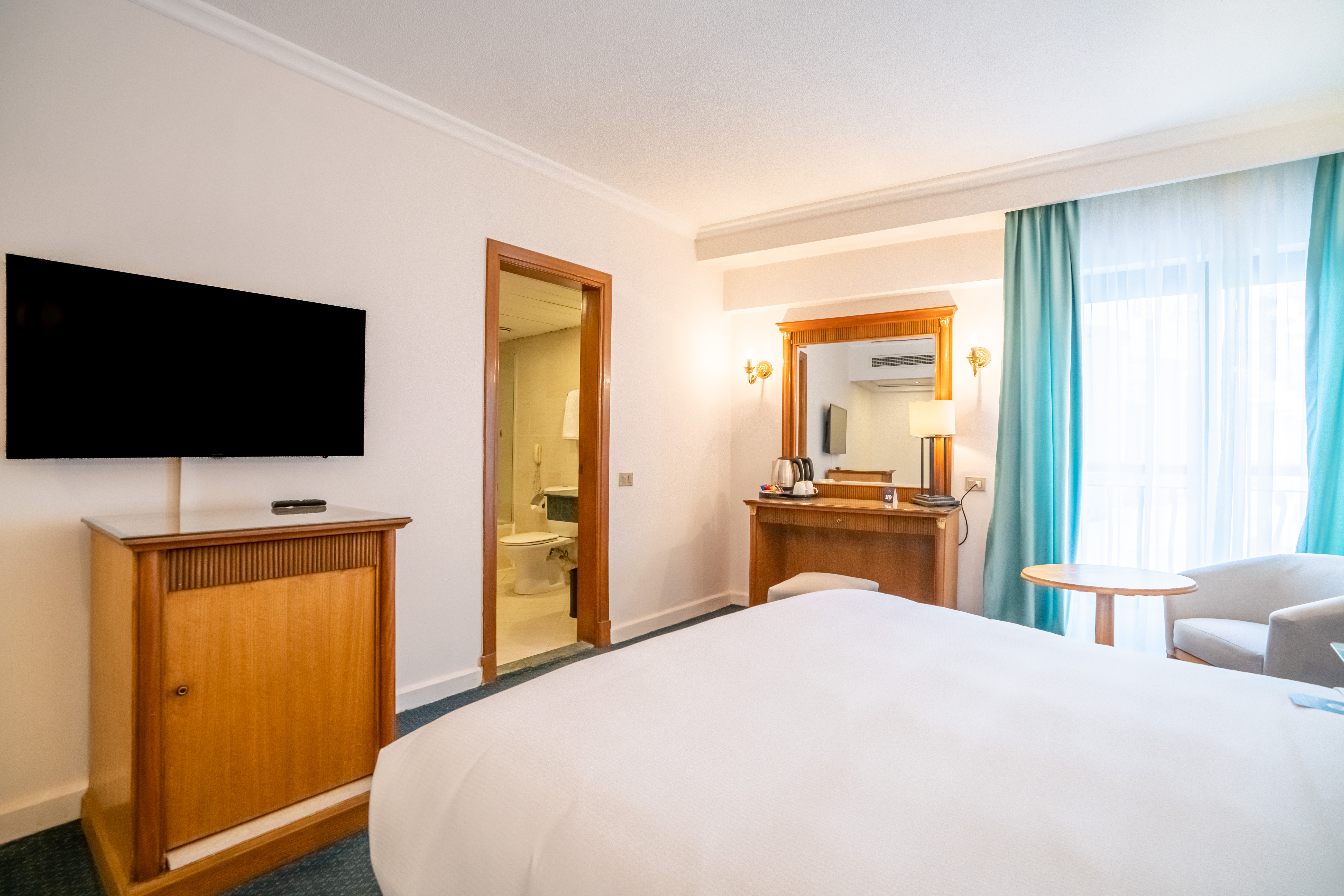Premium, Double Bed, Pool View