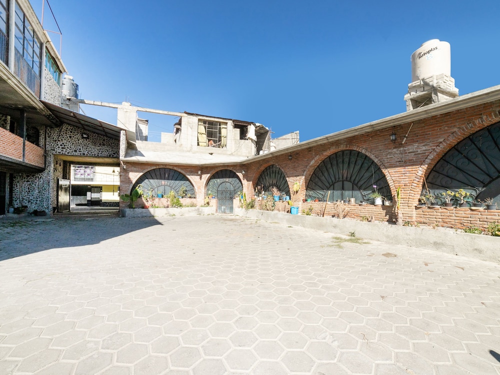 OYO Casa Vieja 40/49
