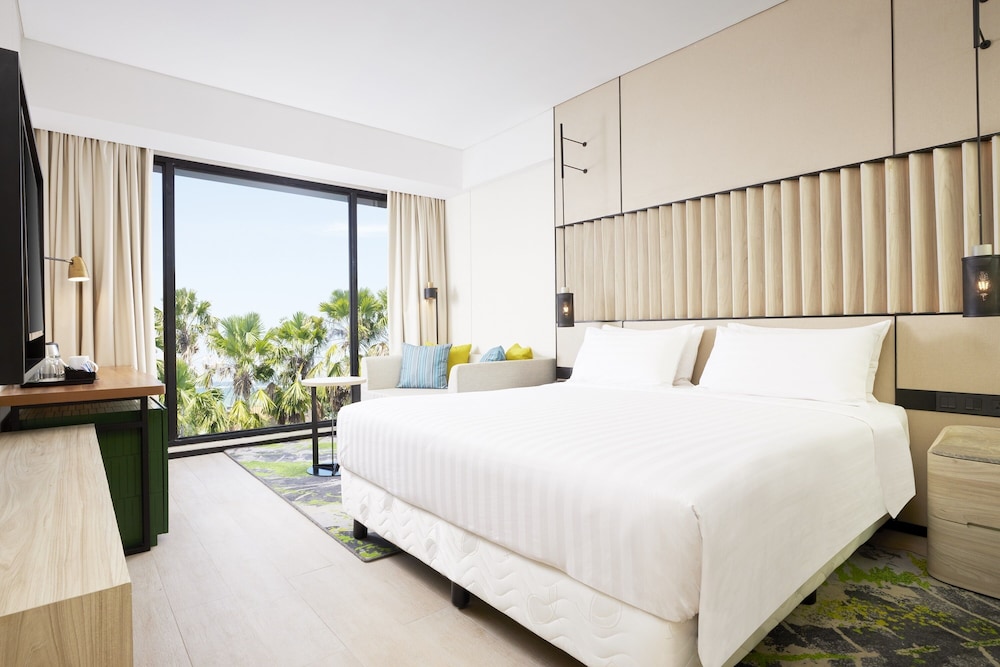 Holiday Inn Bali Sanur 12/58