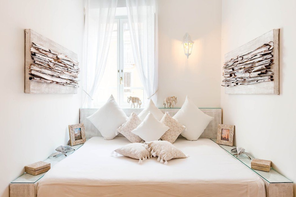 Pantheon Luxury Gold Apartment 10/43