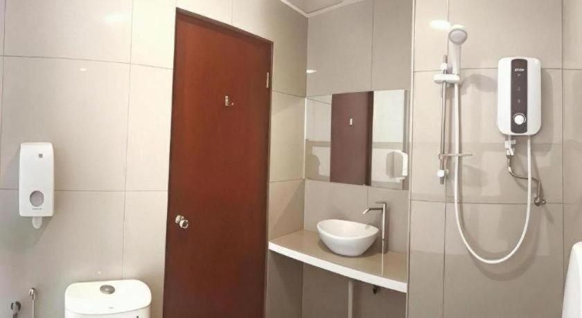 Place2stay Business Hotel @ Metrocity 45/46