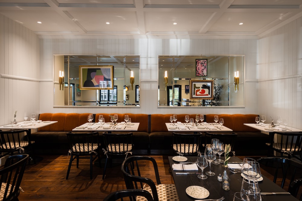 restaurant cafeteria