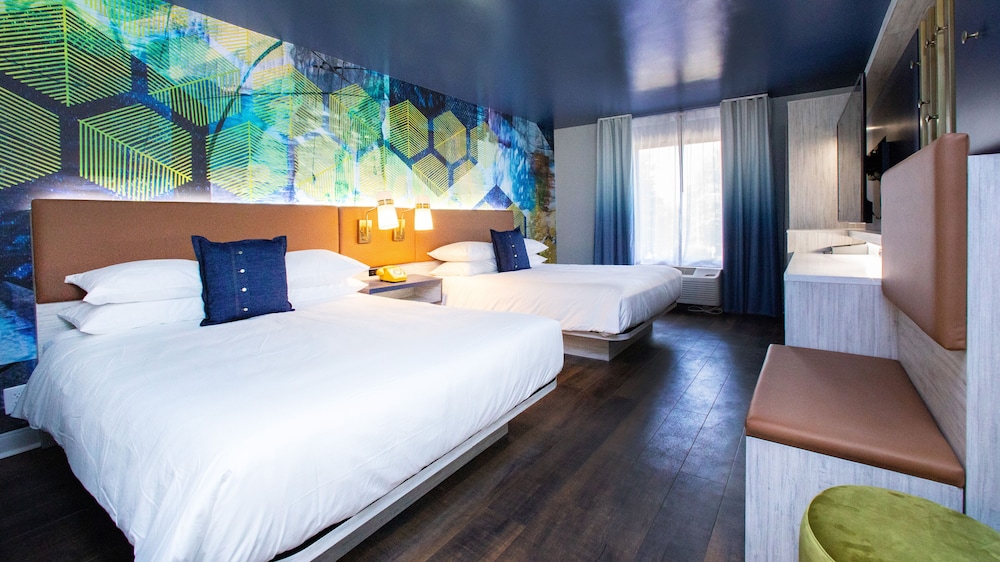 Hotel Denim 8/43