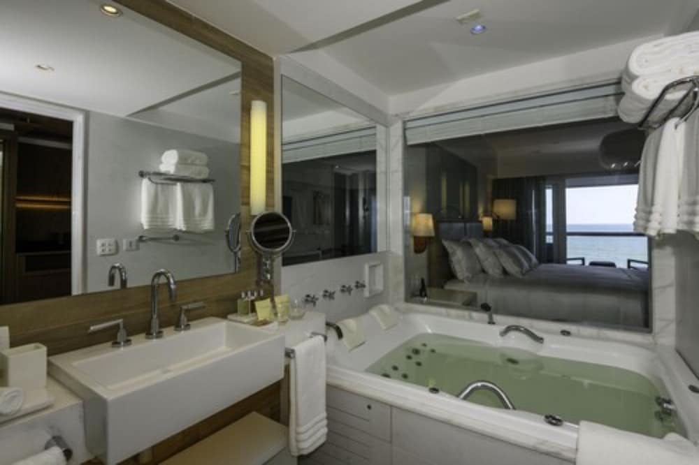 Vogal Luxury Beach Hotel & Spa 47/48