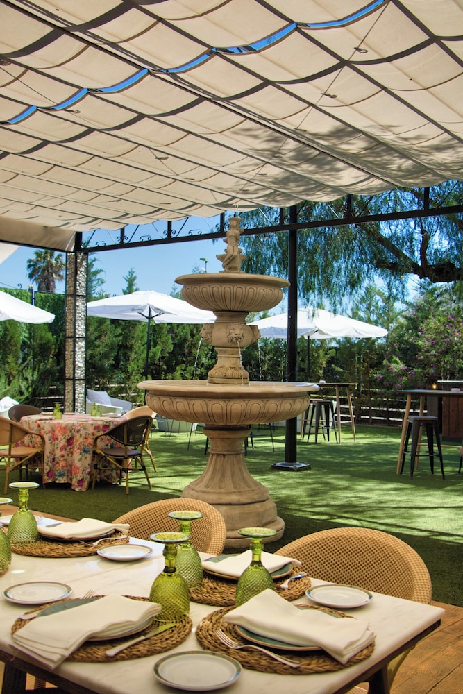 Las Bovedas Hotel 54/68